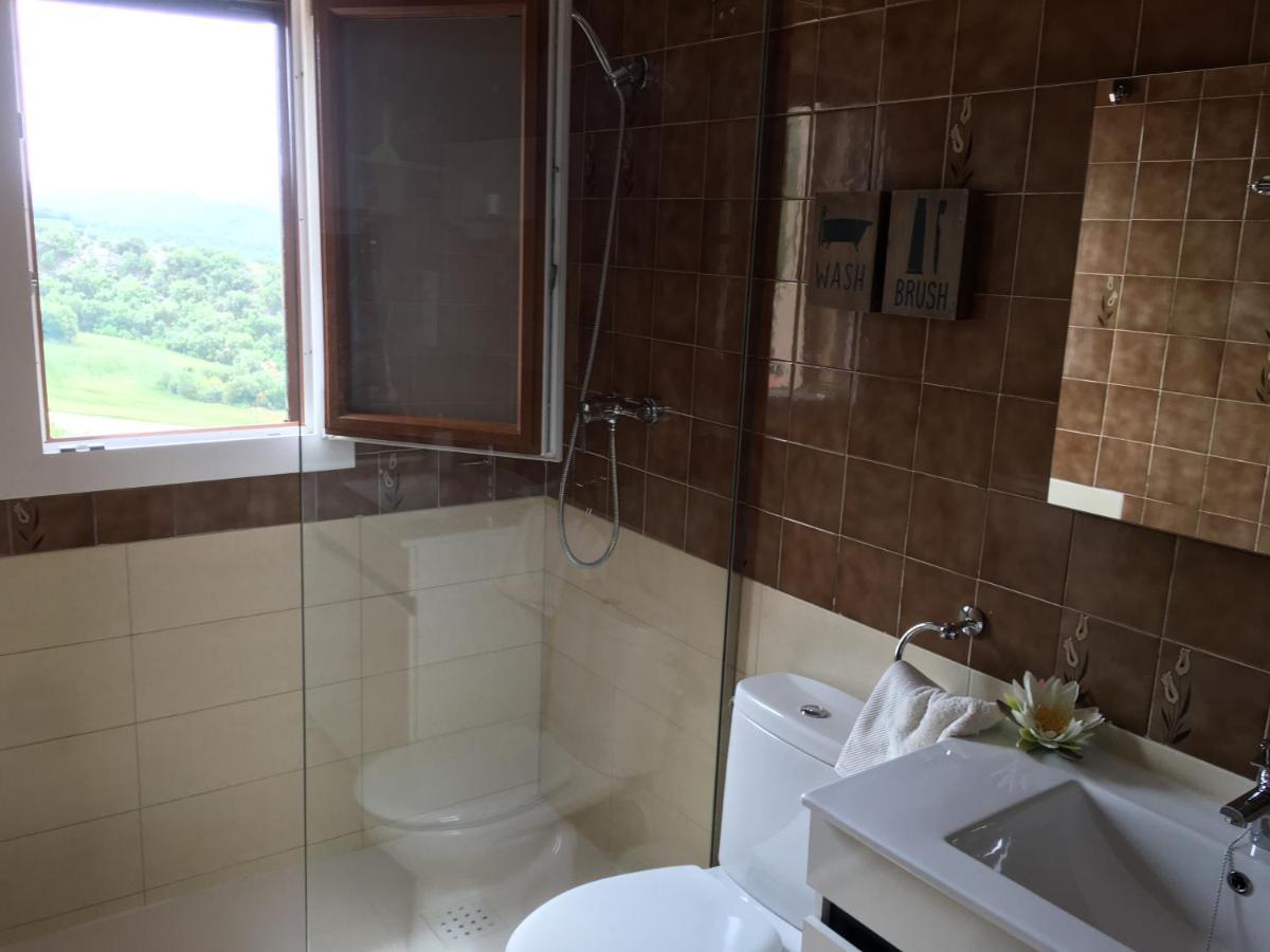 Apartaments La Pertusa 2O Corca  エクステリア 写真