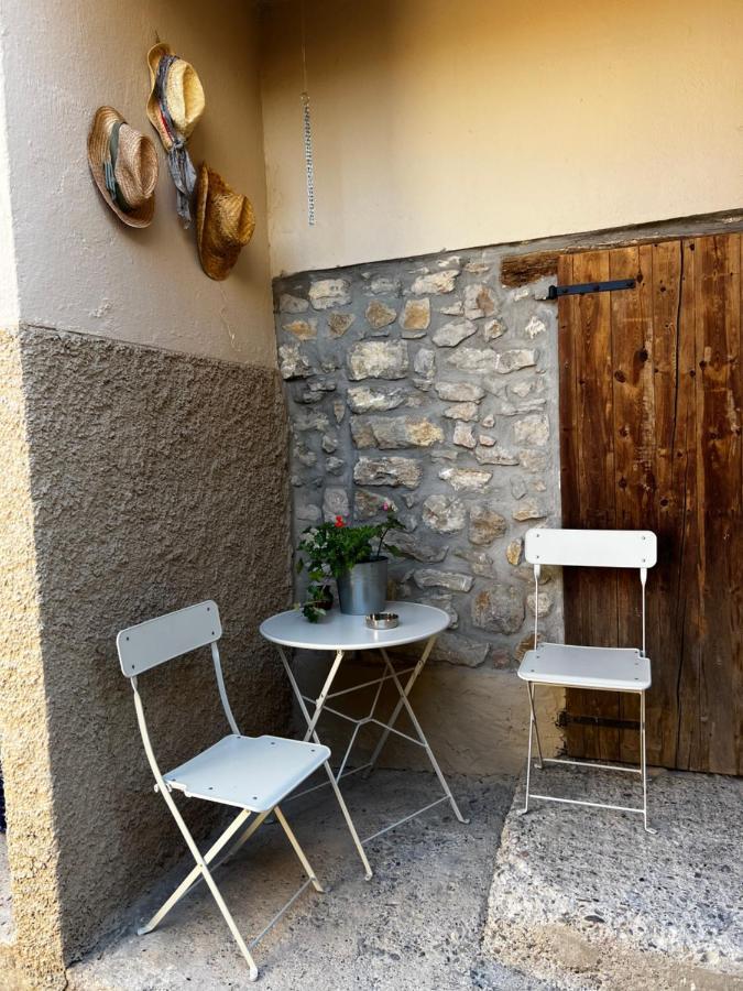 Apartaments La Pertusa 2O Corca  エクステリア 写真